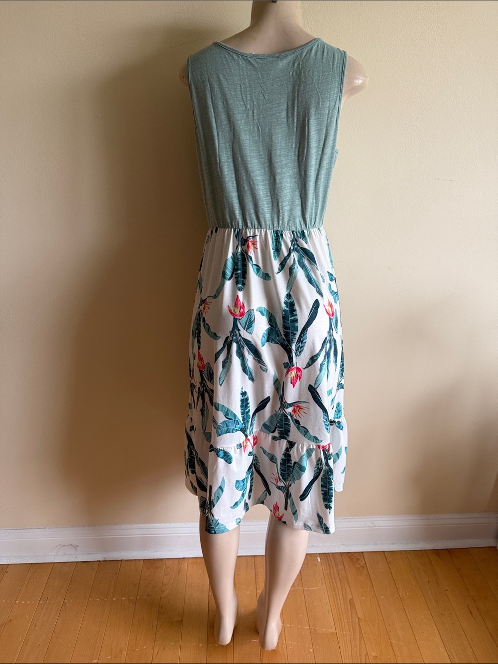 Sage Green Tank Top Floral Midi Dress 17.5’’-24.5’’ - Picture 5 of 5